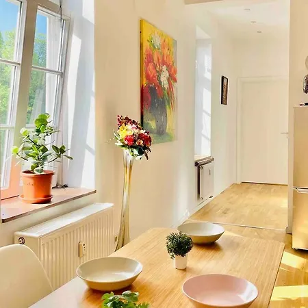 Castle View Living 1 - In Апартаменты *