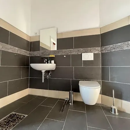 Castle View Living 1 - In *