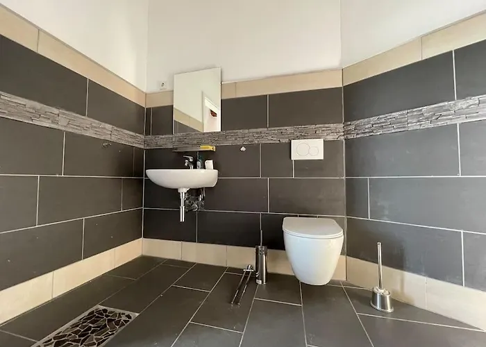 Castle View Living 1 - In *